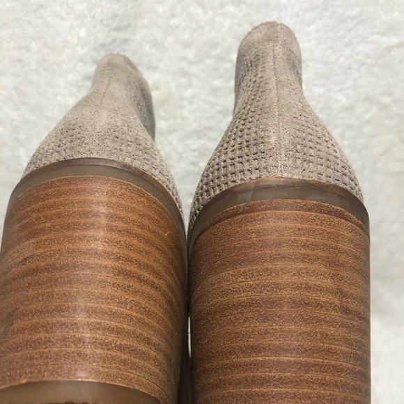 Lucky Brand LP Ponic Ankle Boots Heel Shoes Taupe Suede Leather Womens Size 10M - Picture 7 of 9